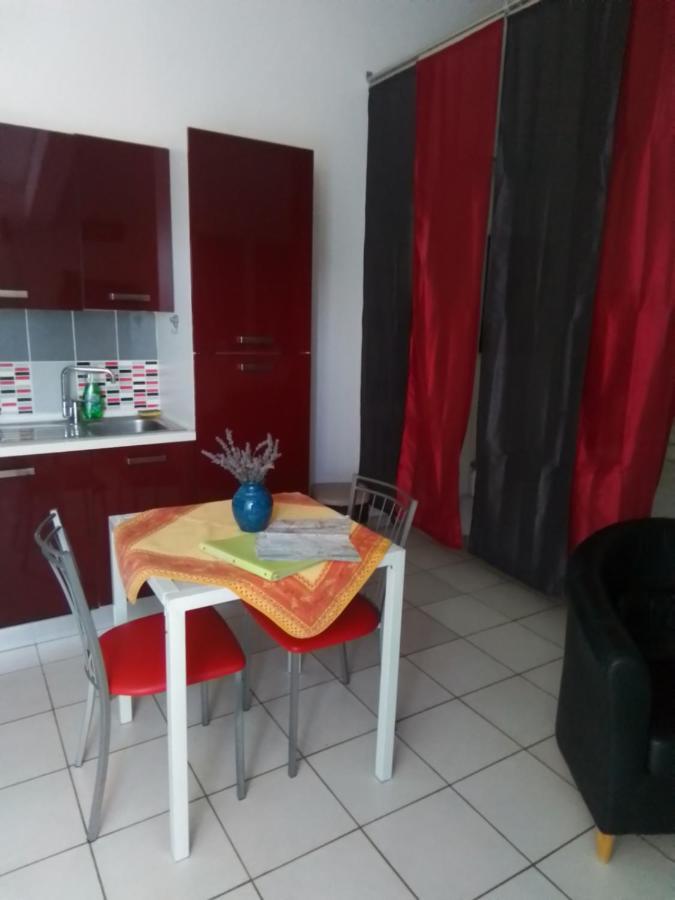 Tiny House Independante Climatisee Moules Екстер'єр фото